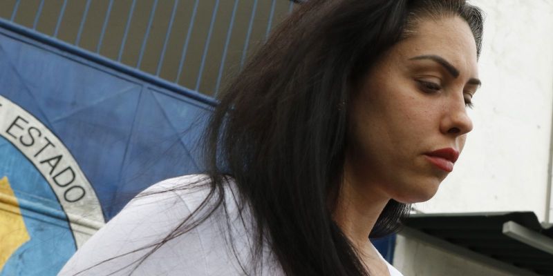 Acusada por morte do filho, Monique Medeiros volta à prisão