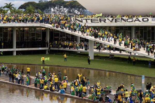 Congresso prevê realizar primeira reunião da CPMI de 8 de janeiro nesta quinta (25)