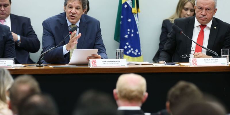 Haddad: há espaço para início do ciclo de corte da taxa juros no país