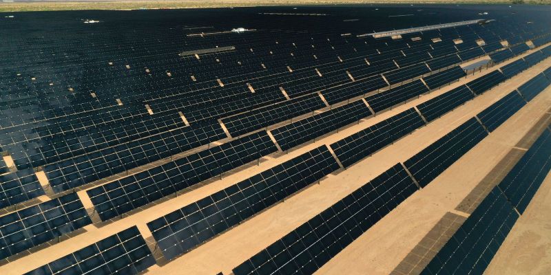 Brasil chega a 2 milhões de placas de energia solar em telhados