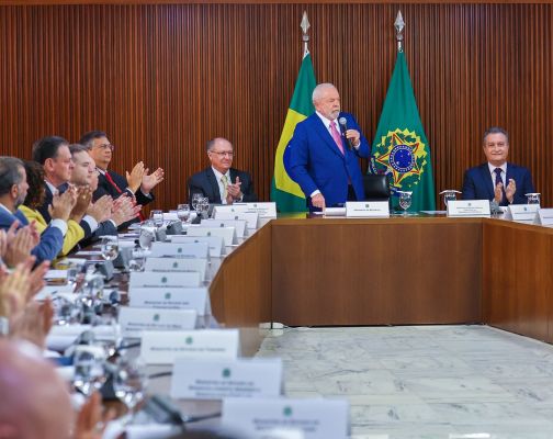 Lula faz reunião ministerial nesta quinta (15) em meio à disputa no Turismo