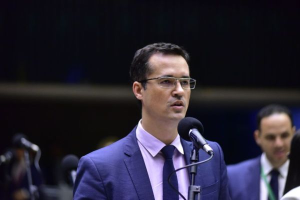 Como investigado, Deltan Dallagnol presta depoimento à PF nesta sexta-feira (2)