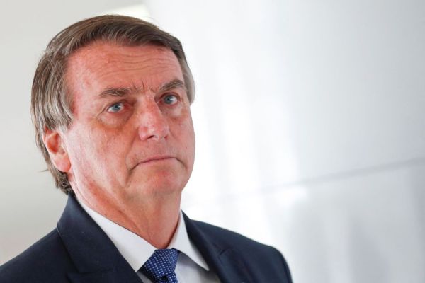 Oposição protocola projeto que anistia políticos; medida pode beneficiar Bolsonaro