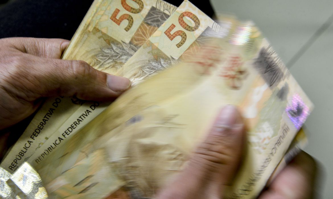Pagamento de julho dos servidores estaduais começa nesta sexta-feira