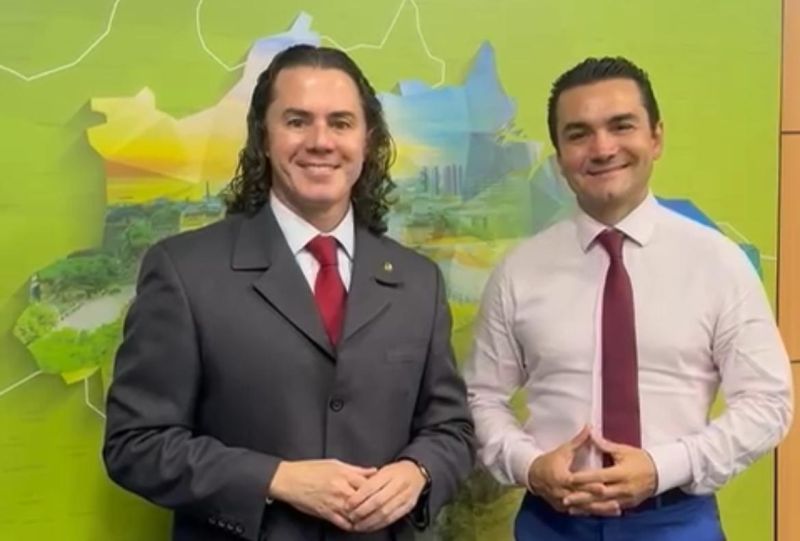 Veneziano agradece ao Ministro do Turismo R$ 1 milhão para o Maior São João do Mundo, R$ 600 mil para o Folia de Rua e outros pleitos atendidos Veneziano agradece ao Ministro do Turismo R$ 1 milhão para o Maior São João do Mundo, R$ 600 mil para o Folia de Rua e outros pleitos atendidos