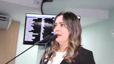 Waléria Assunção consegue aprovação de cinco projetos voltados aos animais, transparência pública e idosos